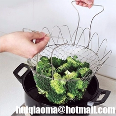 China Chef metal basket strainer, Foldable Kitchen Fry chef basket, Cooking net wire mesh basket supplier