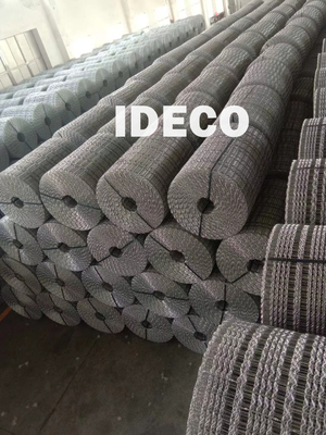 China Heavy Duty Galvanized Steel Wire Mesh Pipe Coating Corrosion Resistance Custom Lengths supplier