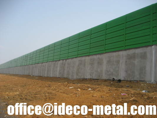 Punched plate/perforated screen Reflective acoustic sound insulating wall fence supplier